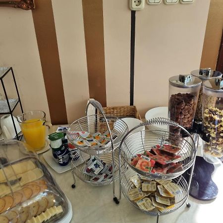 Belvarosi Panzio Bed & Breakfast Siofok Dış mekan fotoğraf